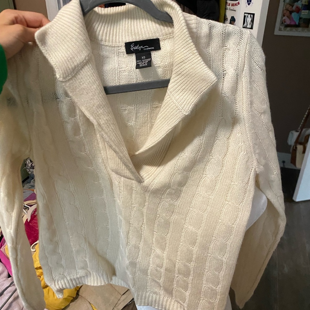 100% cashmere sweater